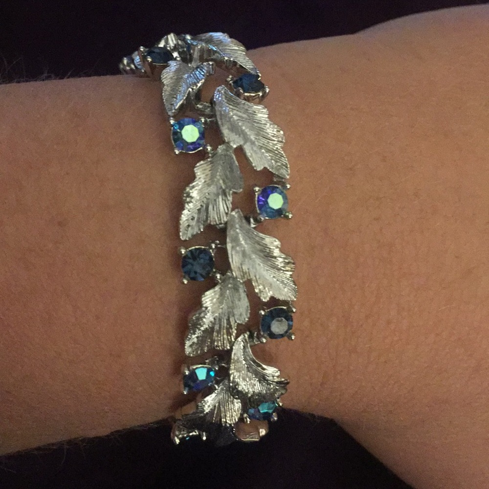 Vintage Lisner bracelet
